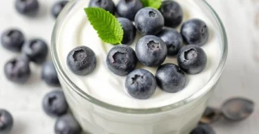 How to Make Greek Yogurt from Milk in 5 Simple Steps (High-Protein & Homemade)